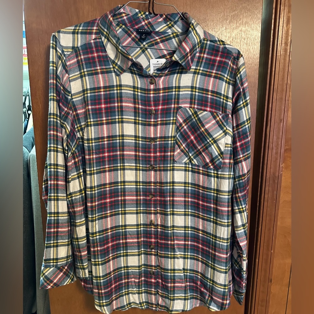 Torrid checkered button down NWT